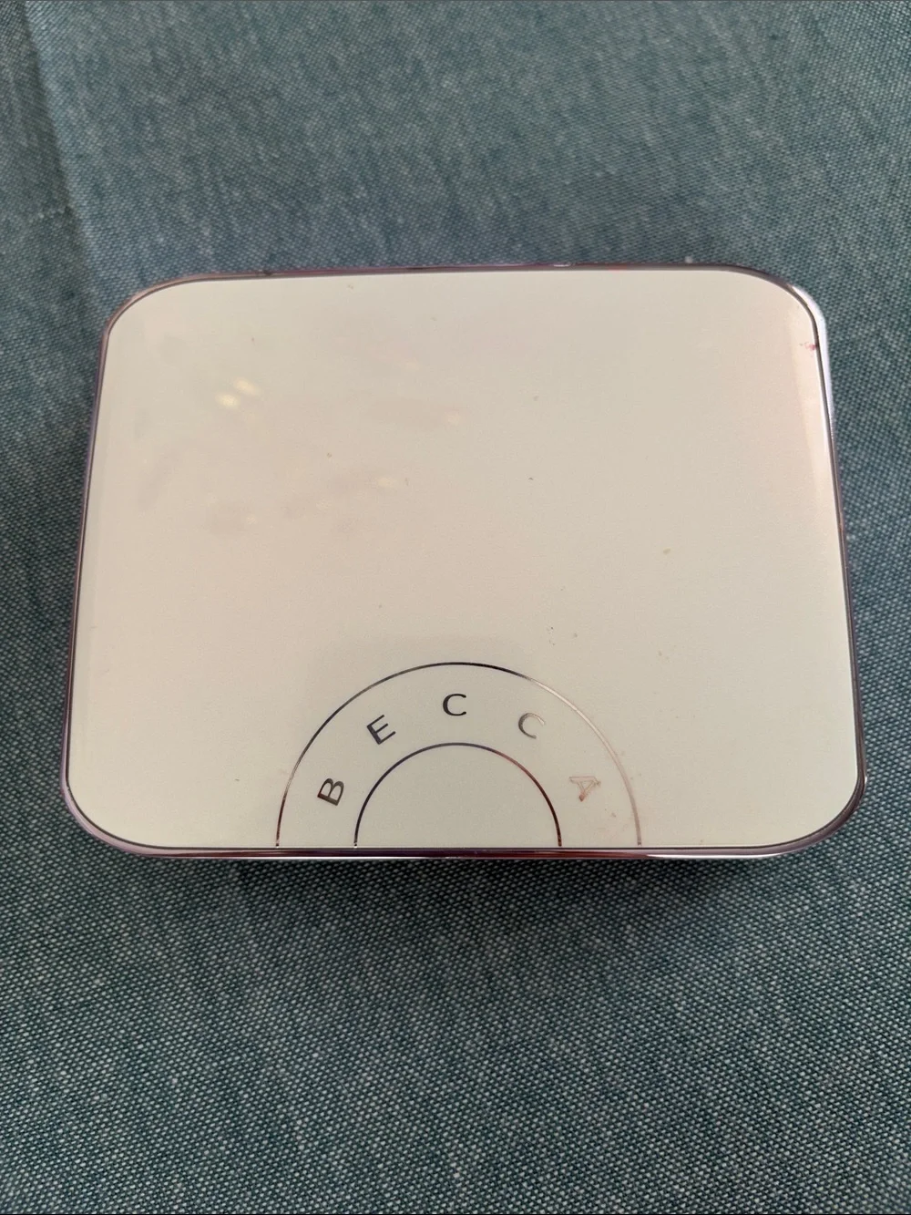 Becca Pearl Glow Shimmering Eye Palette